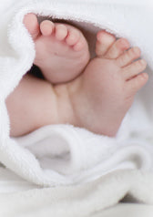 4202 Blank: New Baby's Feet