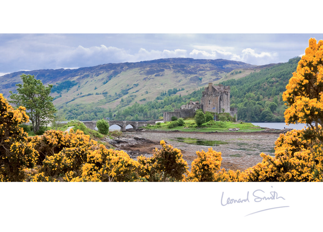 Blank Card - Eilean Donan Castle Scene - Leonard Smith